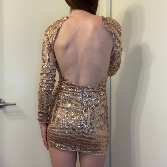Hello Molly gold sequin open back dress - Picture 5 of 6